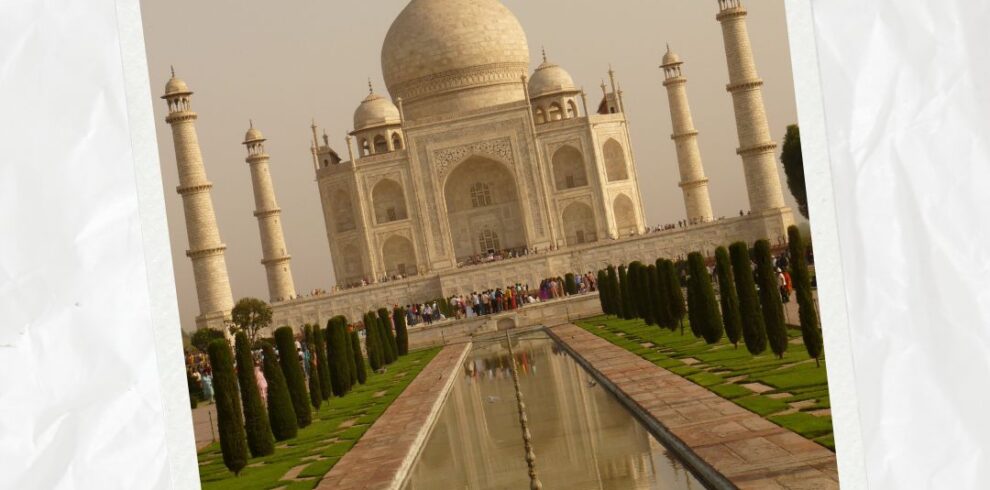 Book Cab and Tour Guide for Taj Mahal Tour