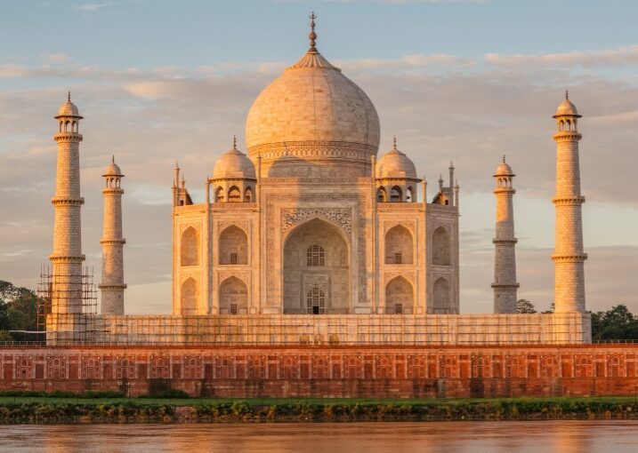Why Was the Taj Mahal Built in Agra? Complete Travel and Tour Guide