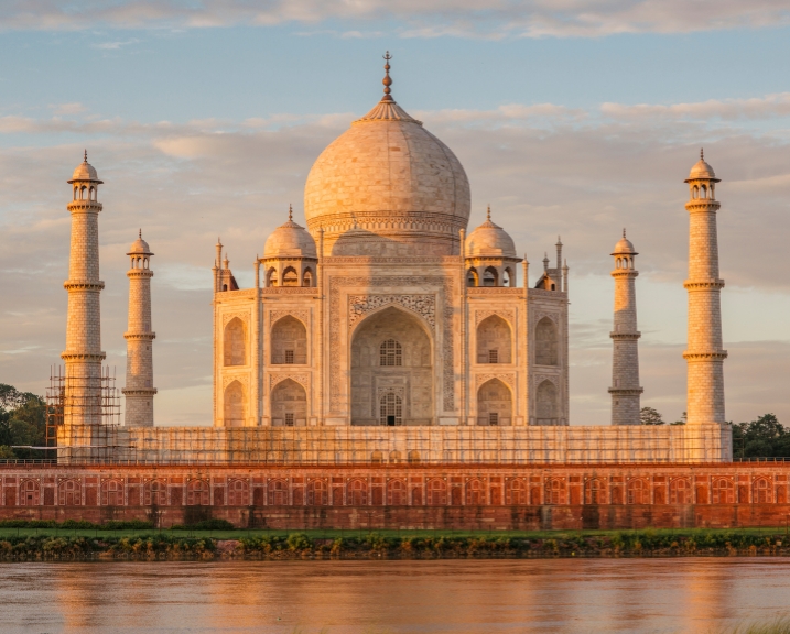 why was taj mahal built