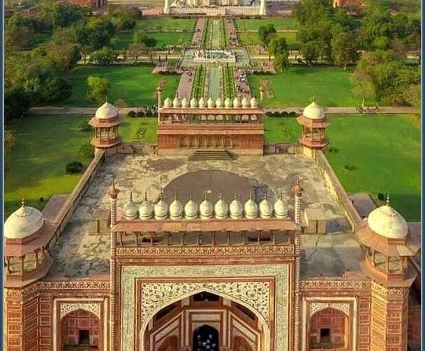 Complete Taj Mahal Travel Guide – Ticket Prices, Timings, Entry Rules & Essential Travel Tips